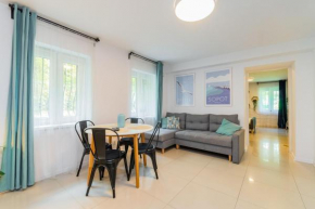 Apartament w Sopocie w przyziemiu by Grand Apartments